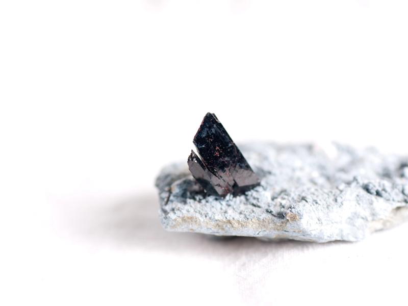 Neptunite crystal