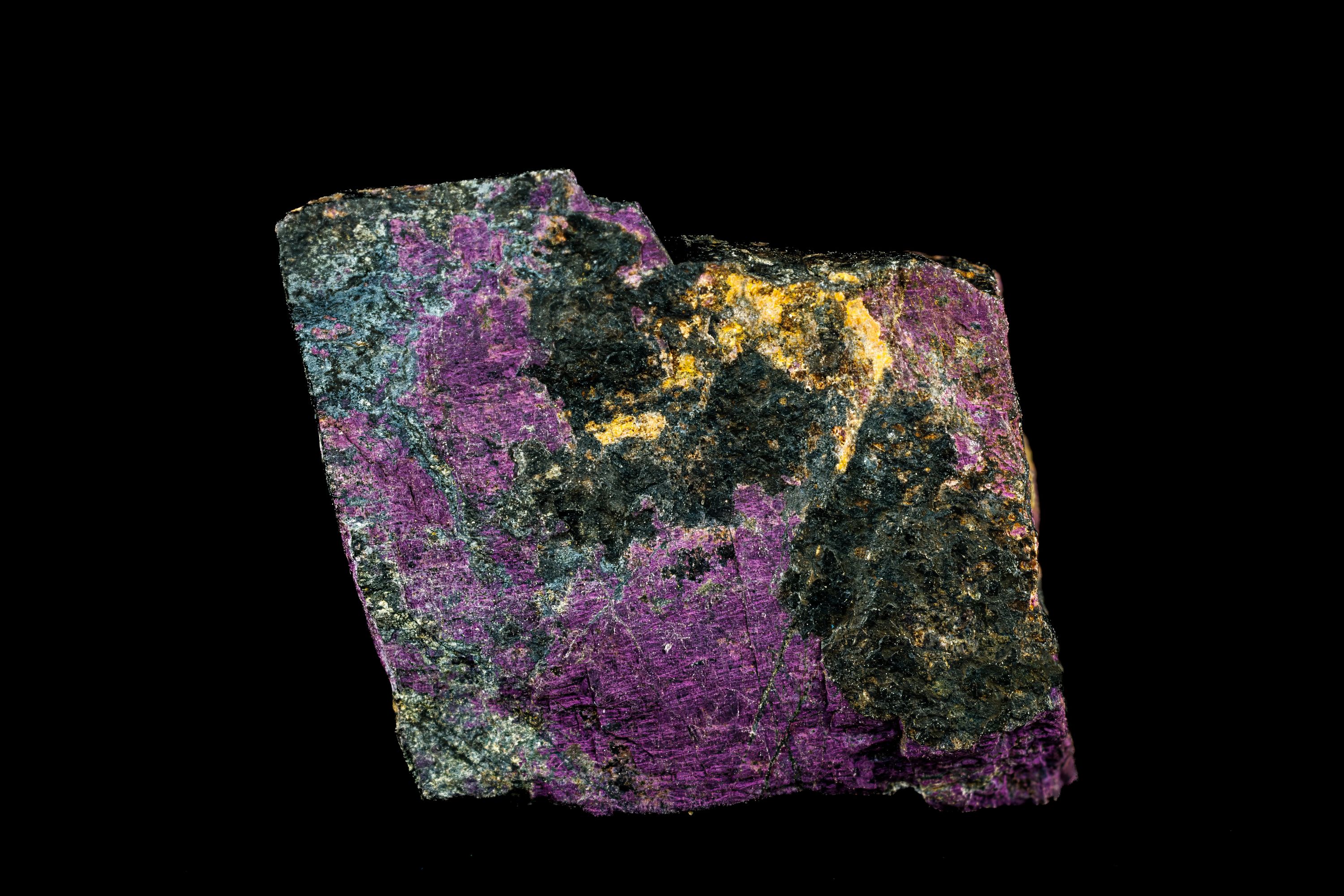 Purpurite crystal