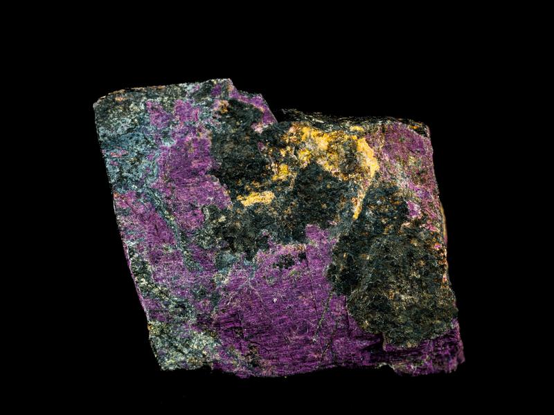Purpurite crystal